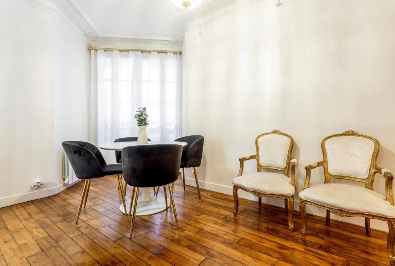 Abbesses - Superbe Appartement Avec Cheminees Paříž Exteriér fotografie